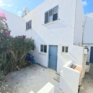 2 Bedroom Apartment for Sale in Tombs Of the Kings, Paphos District