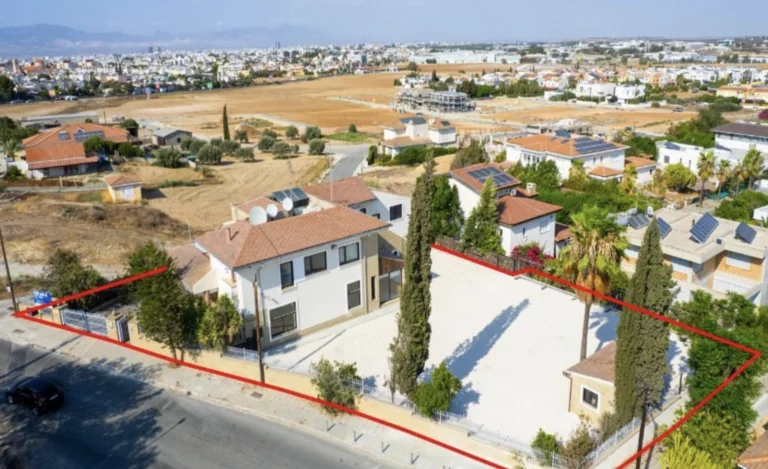 Cheap Houses and Villas for Sale Nicosia up to 900000 euro