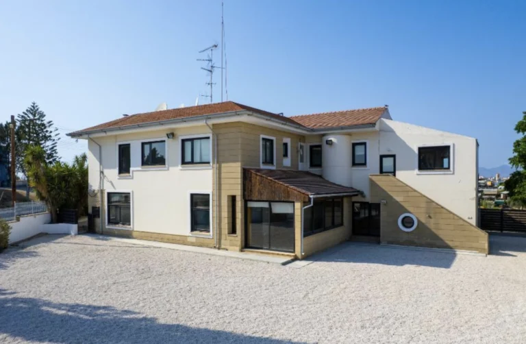 Cheap Houses and Villas for Sale Nicosia up to 900000 euro