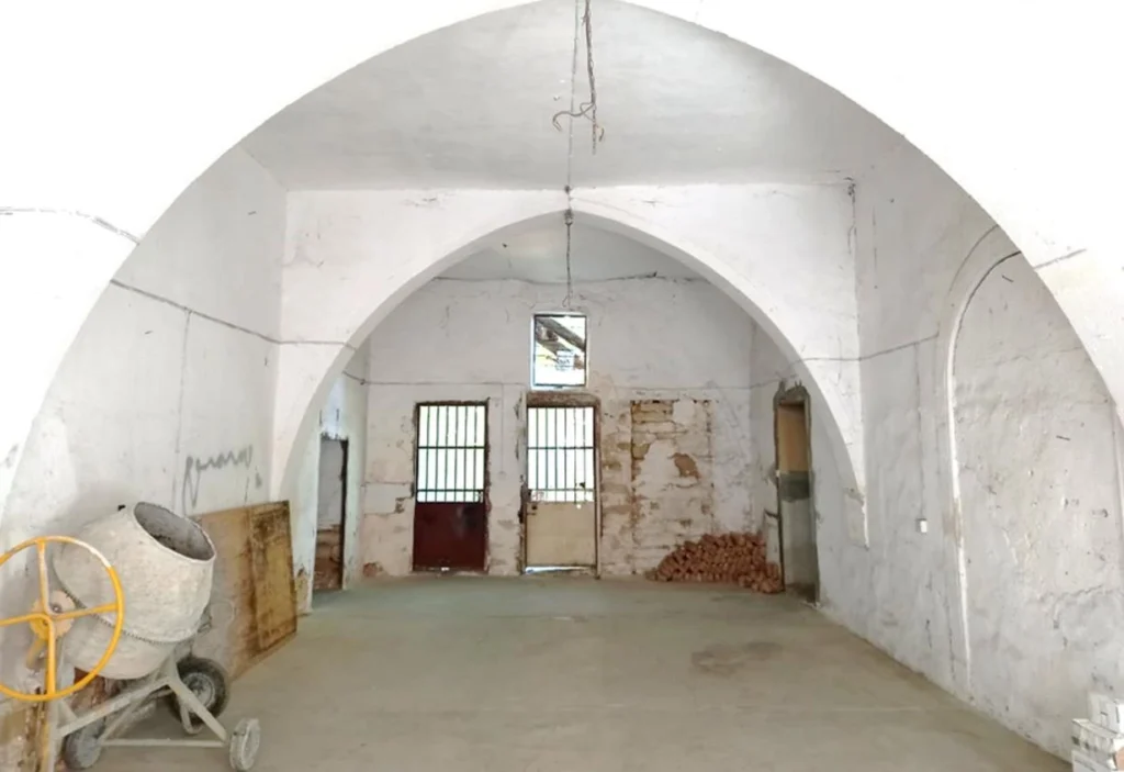 682m² Building for Sale