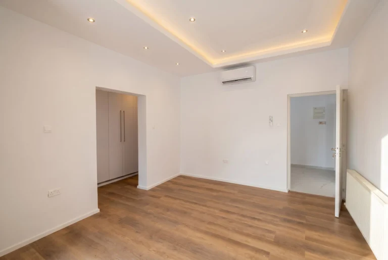 Cheap Houses and Villas for Sale Paphos up to 800000 euro
