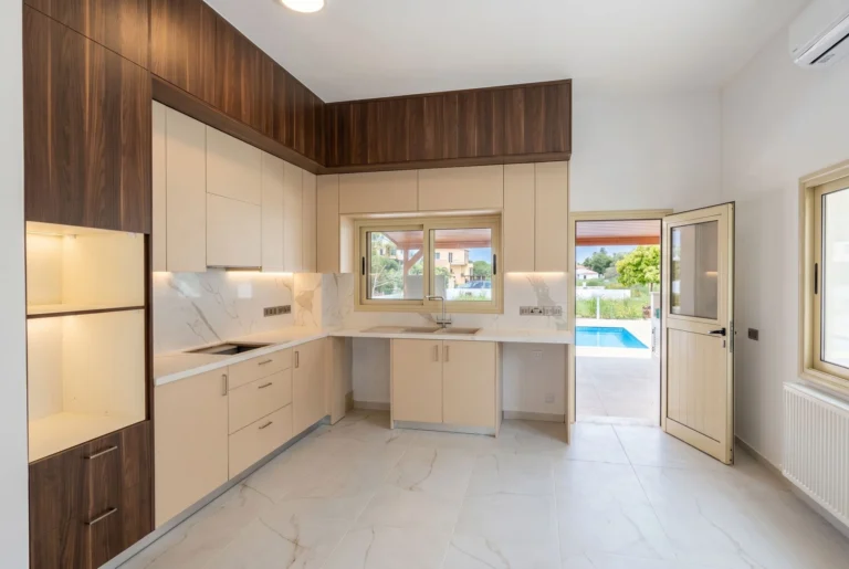 Cheap Houses and Villas for Sale Paphos up to 800000 euro