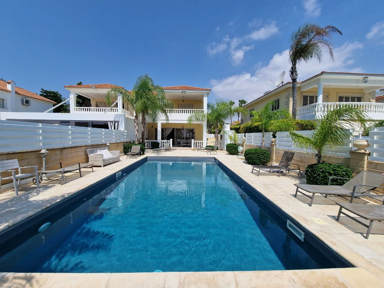 4 Bedroom House for Sale