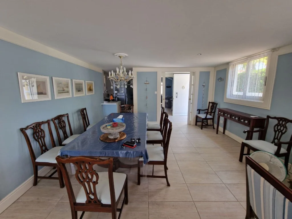 4 Bedroom House for Sale