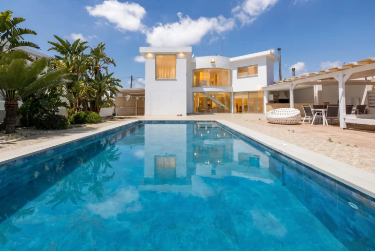 Cheap Houses and Villas for Sale Larnaca up to 1000000 euro