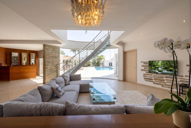 Cheap Houses and Villas for Sale Larnaca up to 1000000 euro