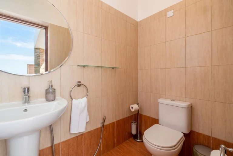 Cheap Houses and Villas for Sale Larnaca up to 1000000 euro