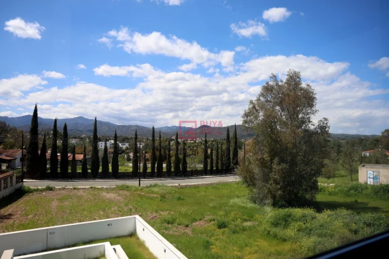 Cheap Houses and Villas for Sale Nicosia up to 800000 euro