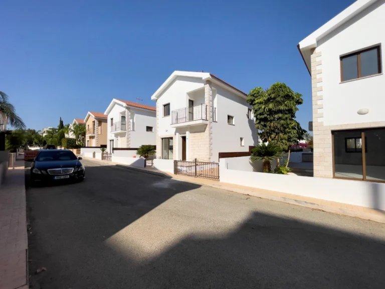 Cheap Houses and Villas for Sale Famagusta up to 500000 euro