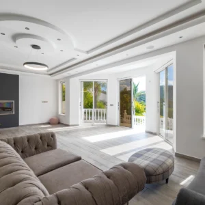 5 Bedroom House for Sale in Akrounta, Limassol District