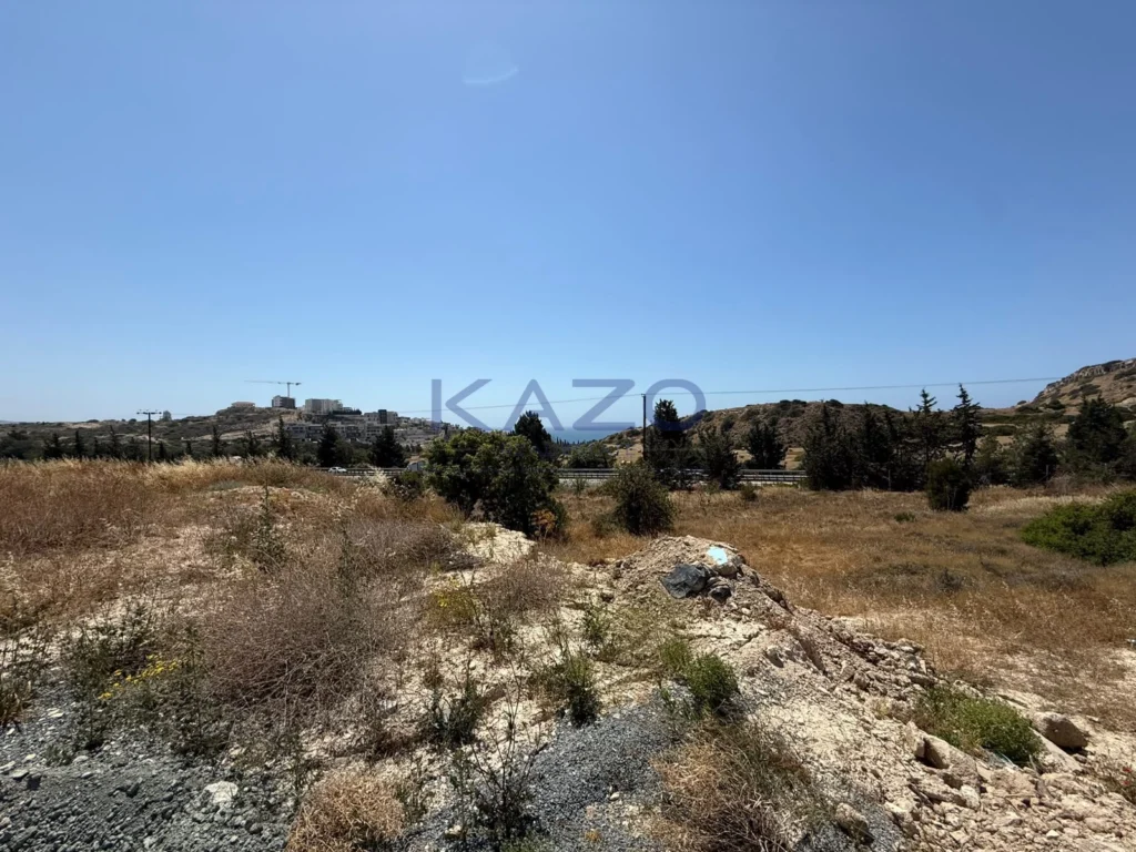 9,670m² Plot for Sale in Agios Tychonas, Limassol District