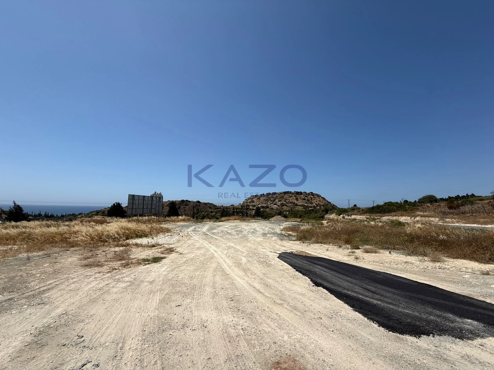 9,670m² Plot for Sale in Agios Tychonas, Limassol District