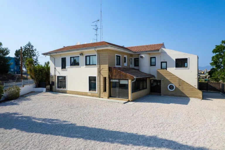 Cheap Houses and Villas for Sale Nicosia up to 900000 euro