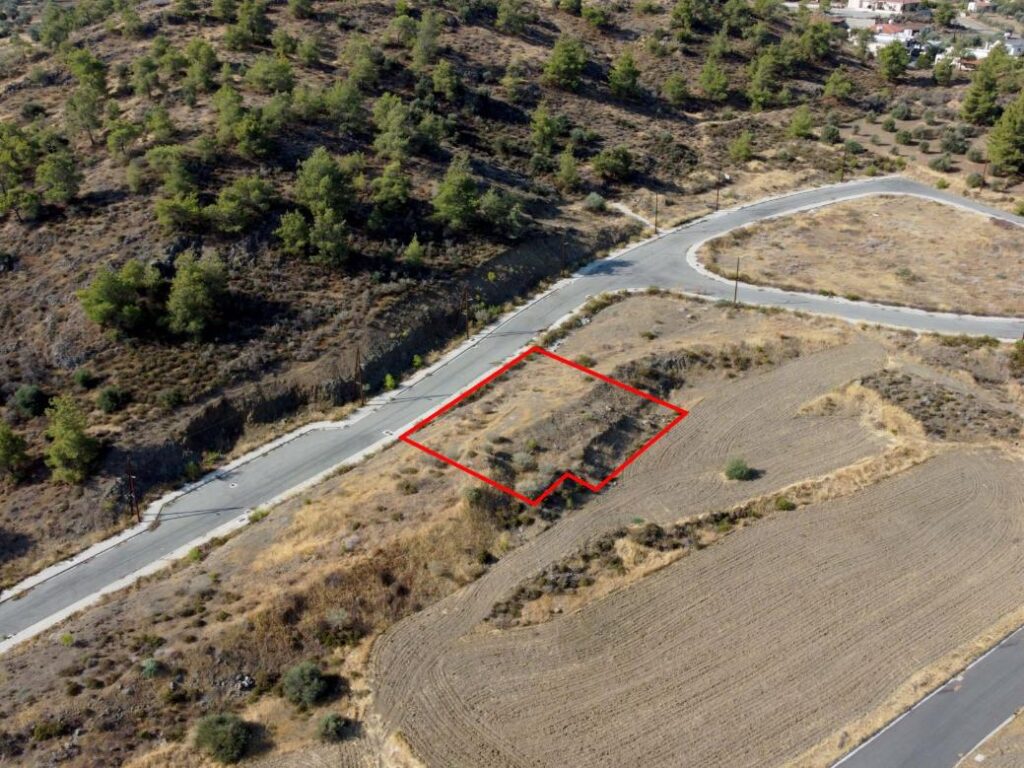 531m² Plot for Sale in Lythrodontas, Nicosia District