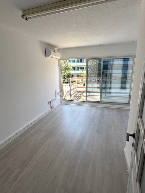 225m² Office for Rent in Limassol District