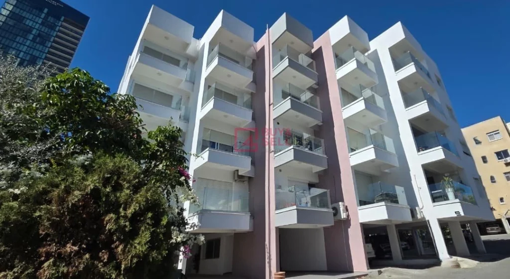 4 Bedroom Apartment for Sale