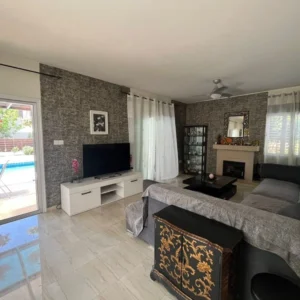 4 Bedroom House for Sale in Paphos – Emba