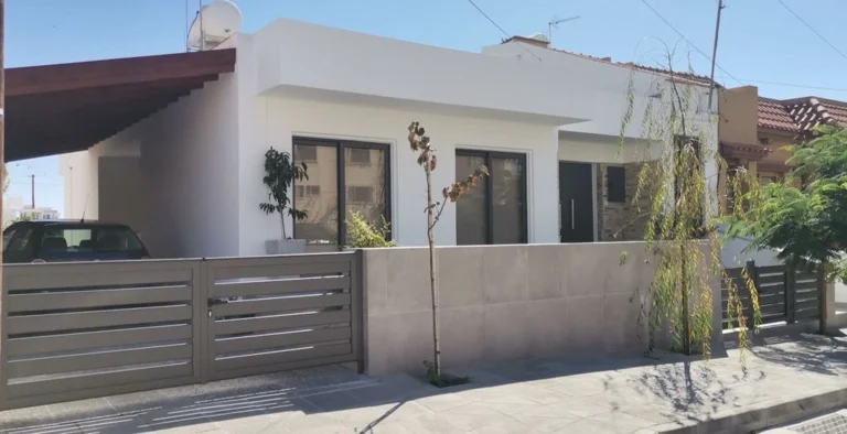 Cheap Houses and Villas for Sale Larnaca up to 400000 euro