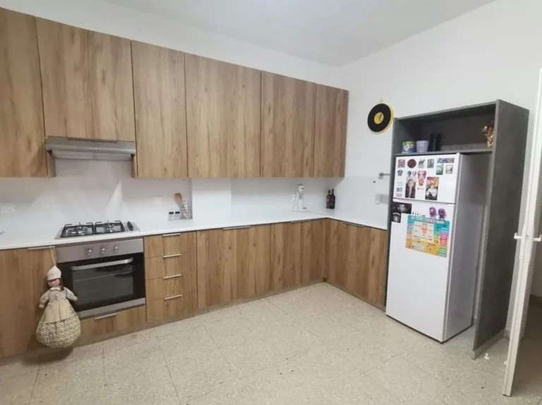 Cheap Houses and Villas for Sale Larnaca up to 400000 euro