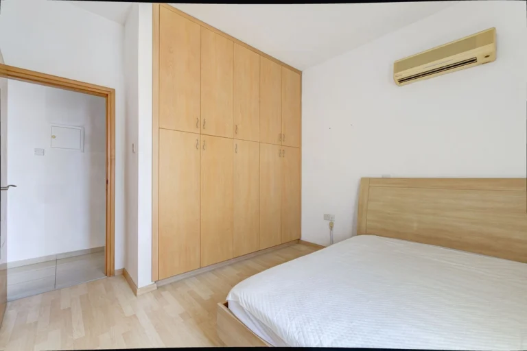 Cheap Houses and Villas for Sale Larnaca up to 300000 euro