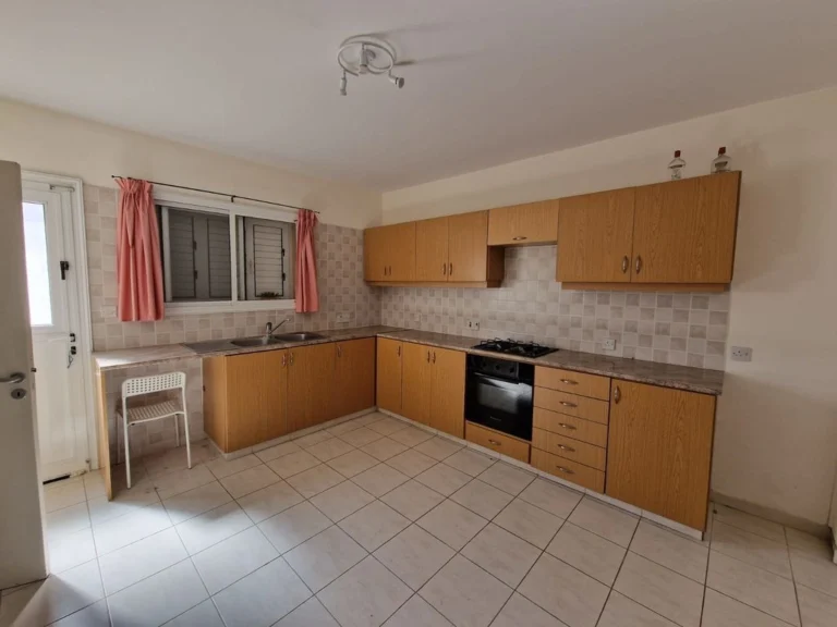 Cheap Houses and Villas for Sale Paphos up to 400000 euro