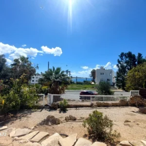 5 Bedroom House for Rent in Chlorakas, Paphos District