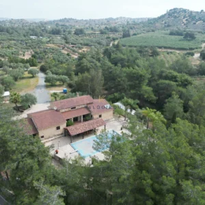 4 Bedroom House for Sale in Anglisides, Larnaca District