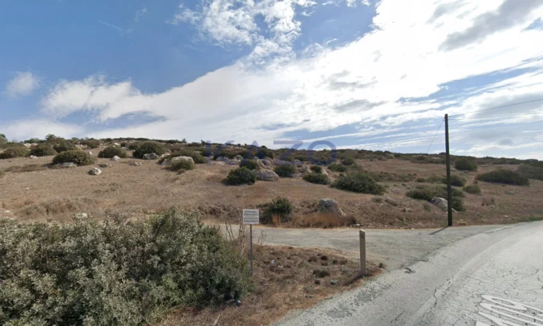 2,342m² Plot for Sale in Parekklisia, Limassol District