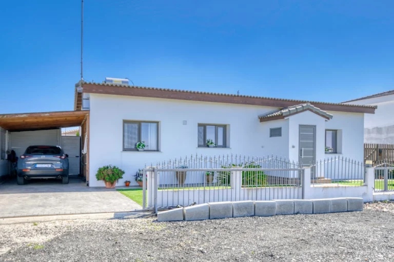 Cheap Houses and Villas for Sale Famagusta up to 400000 euro