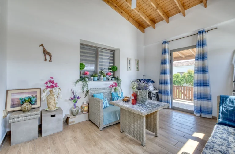 Cheap Houses and Villas for Sale Famagusta up to 400000 euro