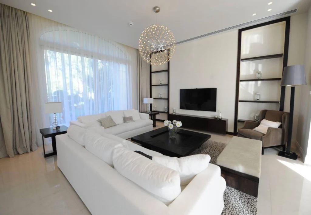 5 Bedroom House for Sale