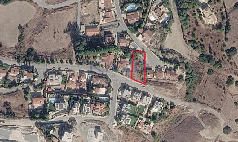910m² Plot for Sale in Foinikaria, Limassol District