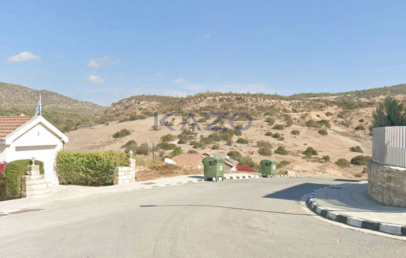 910m² Plot for Sale in Foinikaria, Limassol District