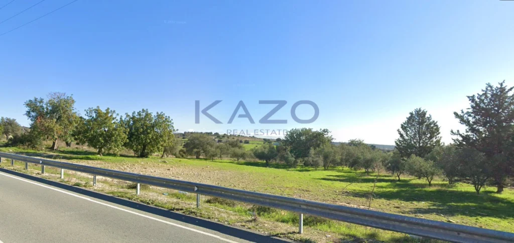 7,472m² Plot for Sale in Pachna, Limassol District