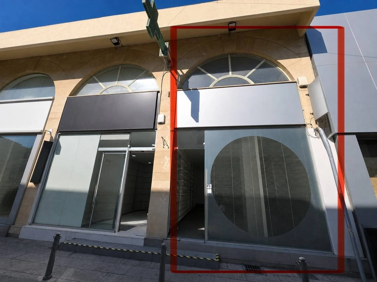 100m² Office for Sale