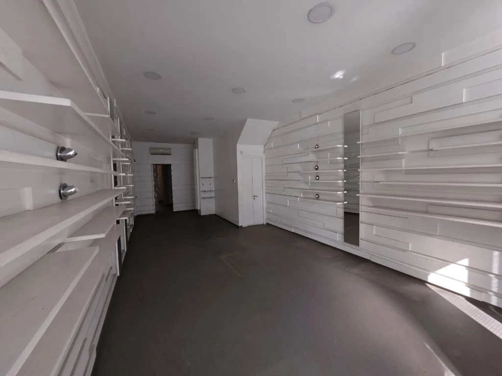 100m² Office for Sale