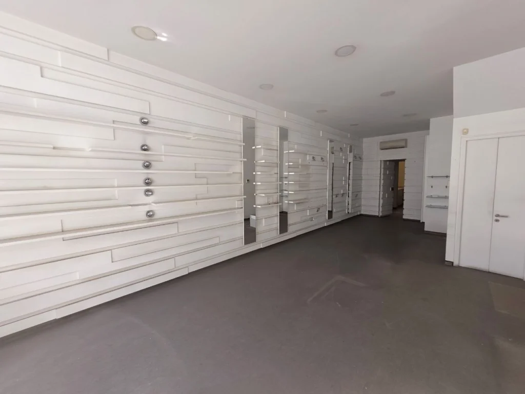 100m² Office for Sale