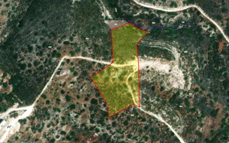 9,416m² Plot for Sale in Agios Tychonas, Limassol District