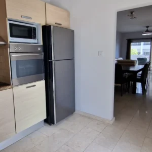 2 Bedroom Apartment for Rent in Limassol – Mesa Geitonia
