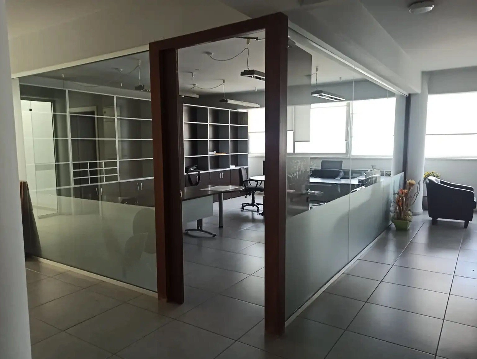 300m² Office for Rent in Limassol – Omonoia