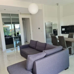 2 Bedroom Apartment for Rent in Germasogeia, Limassol District