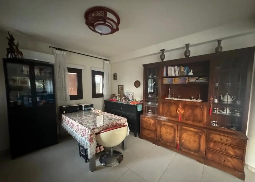 5 Bedroom House for Sale