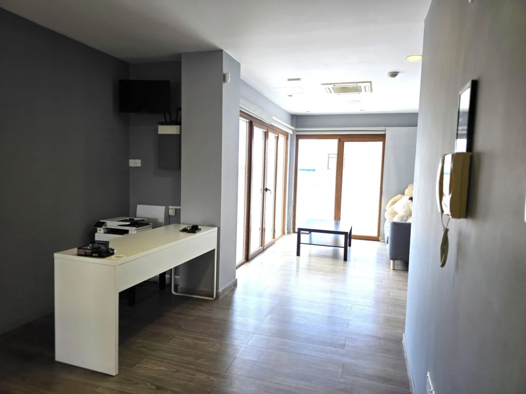 232m² Office for Rent in Limassol – Linopetra