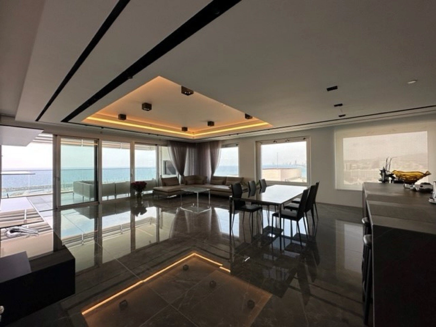 3 Bedroom Apartment for Rent in Amathounta, Limassol District