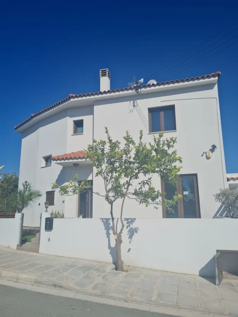Cheap Houses and Villas for Rent Larnaca