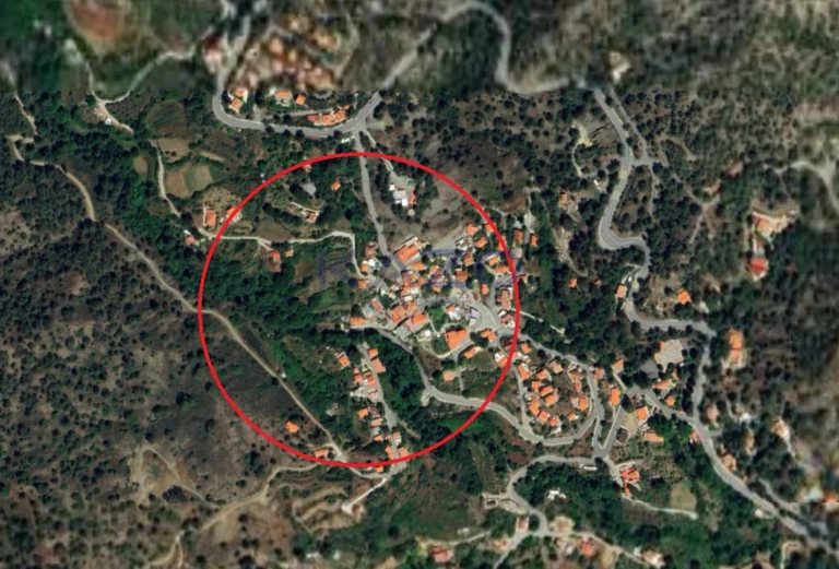 2,473m² Plot for Sale in Moniatis, Limassol District