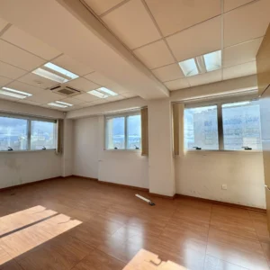 122m² Office for Rent