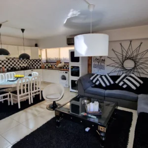 1350m² Building for Sale in Limassol – Petrou kai Pavlou