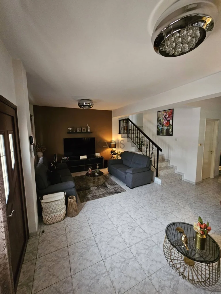 Cheap Houses and Villas for Sale Nicosia up to 300000 euro