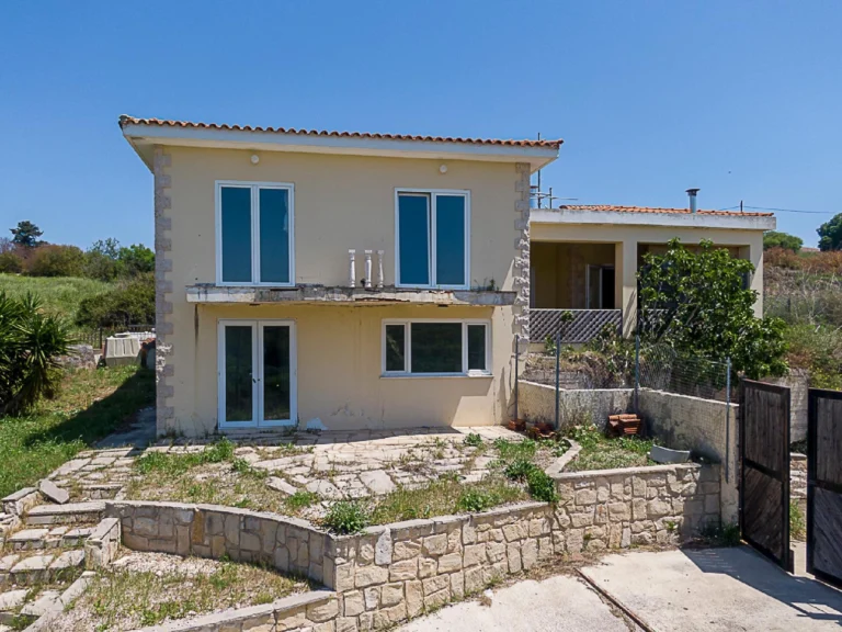 Cheap Houses and Villas for Sale Paphos up to 300000 euro